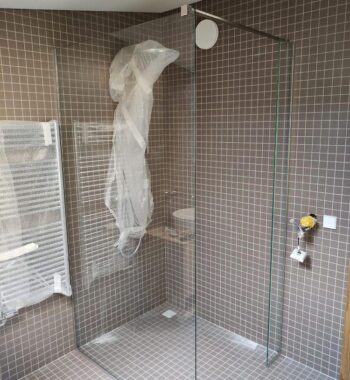 Проект «Ограждения из стекла в ванну из бельгийского закаленного стекла 8 mm»